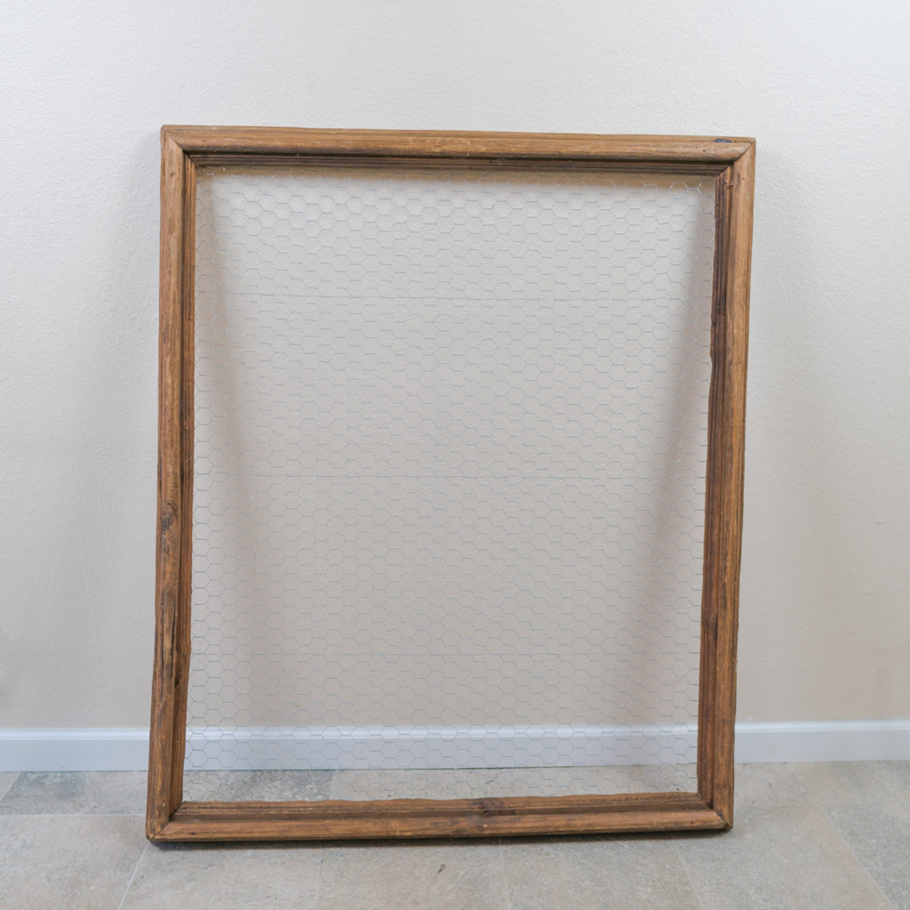 Boniface, Vintage Wooden Picture Frame With Wire Chloe's Vintage Rentals